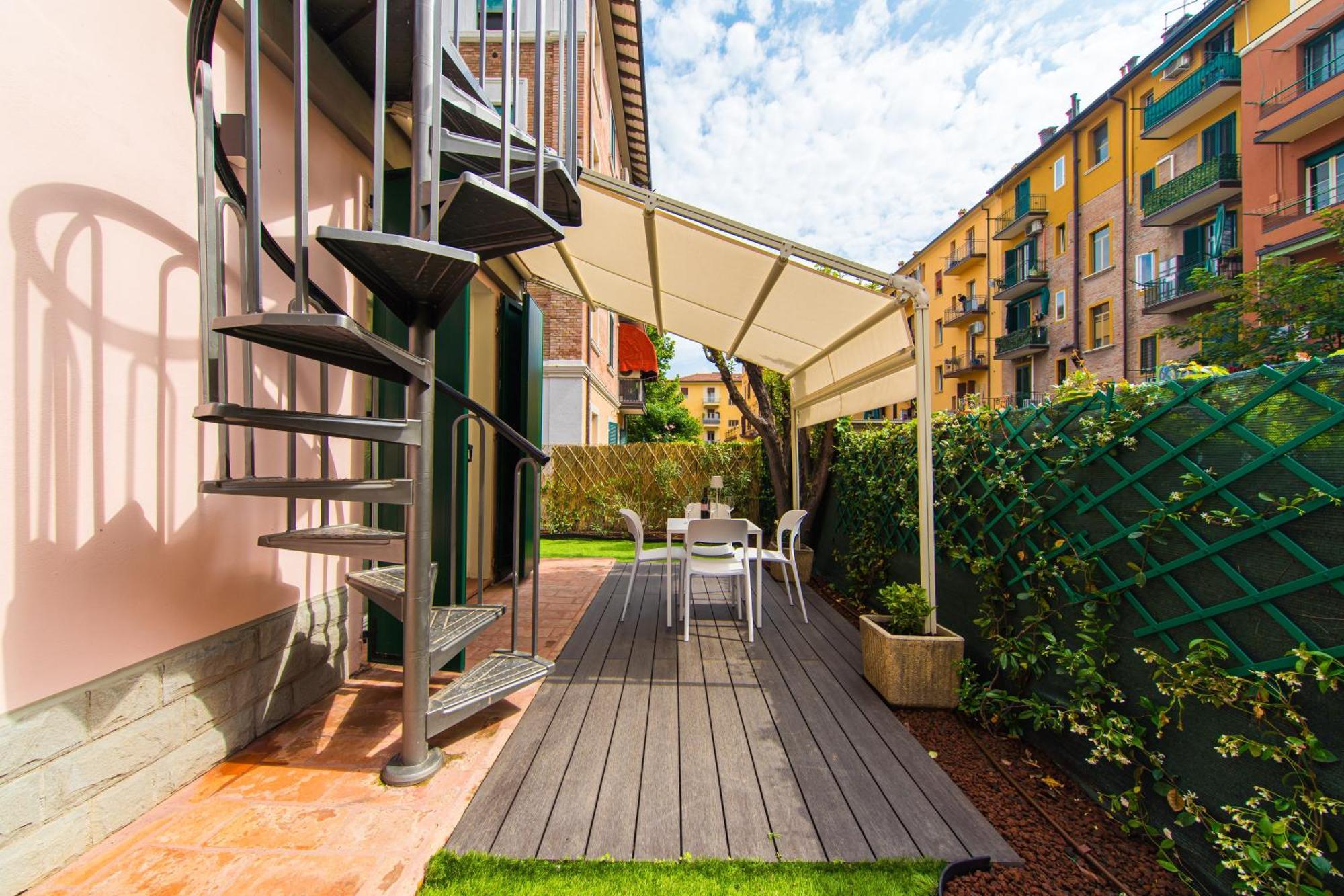 Urban Cottage Free Parking - Private Garden ボローニャ エクステリア 写真